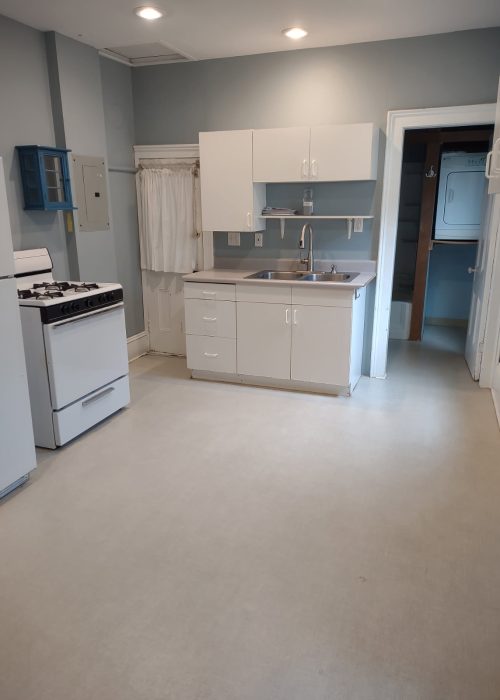 Newly cleaned Bellevue kitchen by bellevuecleans – expert post construction cleaning service